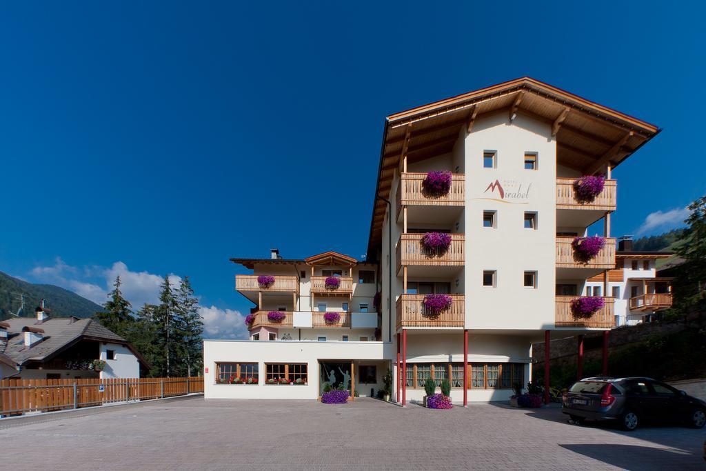 Hotel Mirabel San Vigilio Di Marebbe Exterior photo